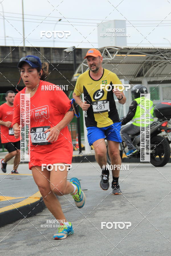 Buy your photos of the eventSantander Track & Field Run Series - Shopping Tambor on Fotop