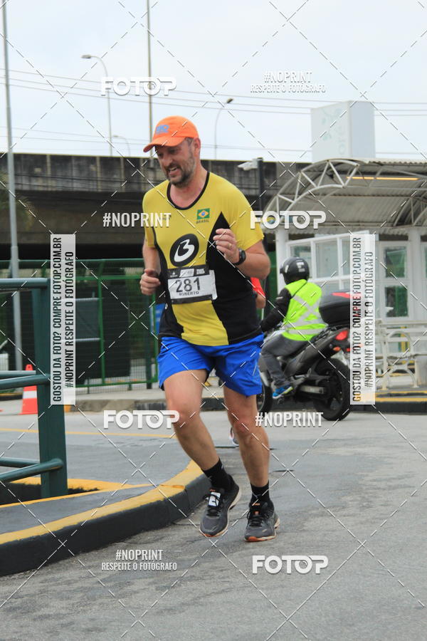 Buy your photos of the eventSantander Track & Field Run Series - Shopping Tambor on Fotop