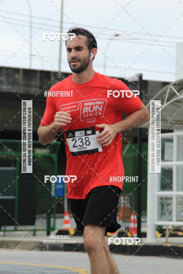 Buy your photos of the eventSantander Track & Field Run Series - Shopping Tambor on Fotop