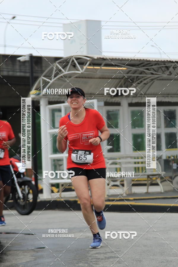 Buy your photos of the eventSantander Track & Field Run Series - Shopping Tambor on Fotop