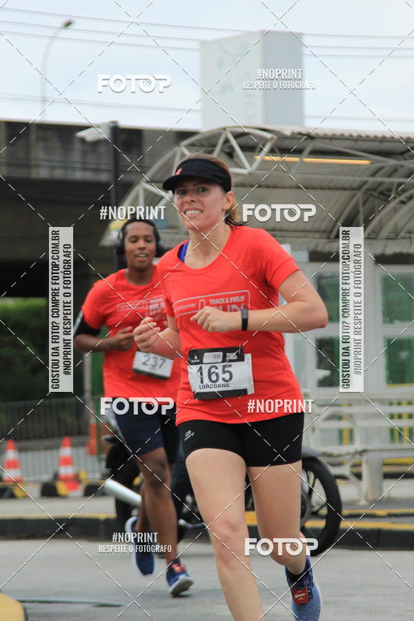 Buy your photos of the eventSantander Track & Field Run Series - Shopping Tambor on Fotop