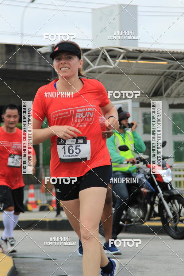 Buy your photos of the eventSantander Track & Field Run Series - Shopping Tambor on Fotop