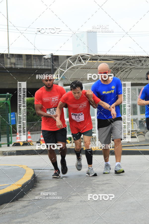 Buy your photos of the eventSantander Track & Field Run Series - Shopping Tambor on Fotop