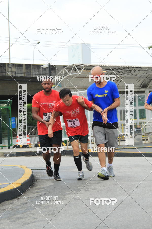 Buy your photos of the eventSantander Track & Field Run Series - Shopping Tambor on Fotop