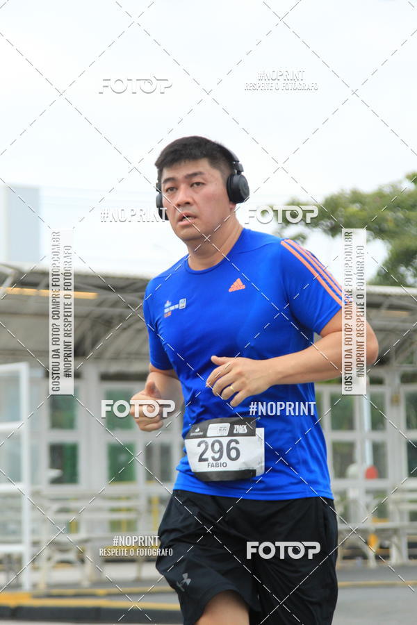 Buy your photos of the eventSantander Track & Field Run Series - Shopping Tambor on Fotop