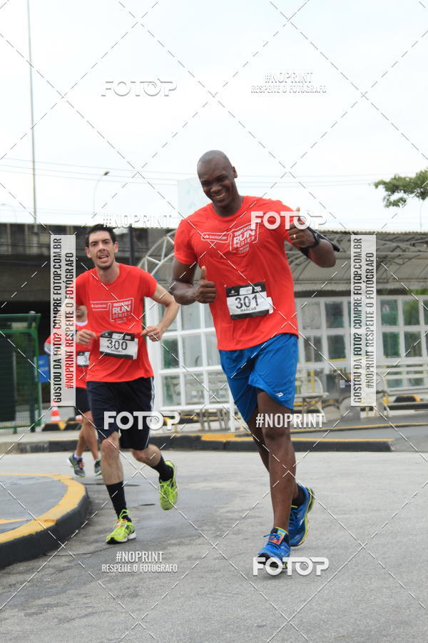 Buy your photos of the eventSantander Track & Field Run Series - Shopping Tambor on Fotop