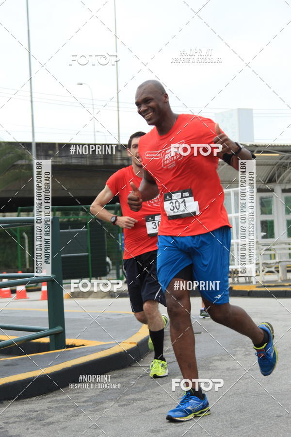 Buy your photos of the eventSantander Track & Field Run Series - Shopping Tambor on Fotop