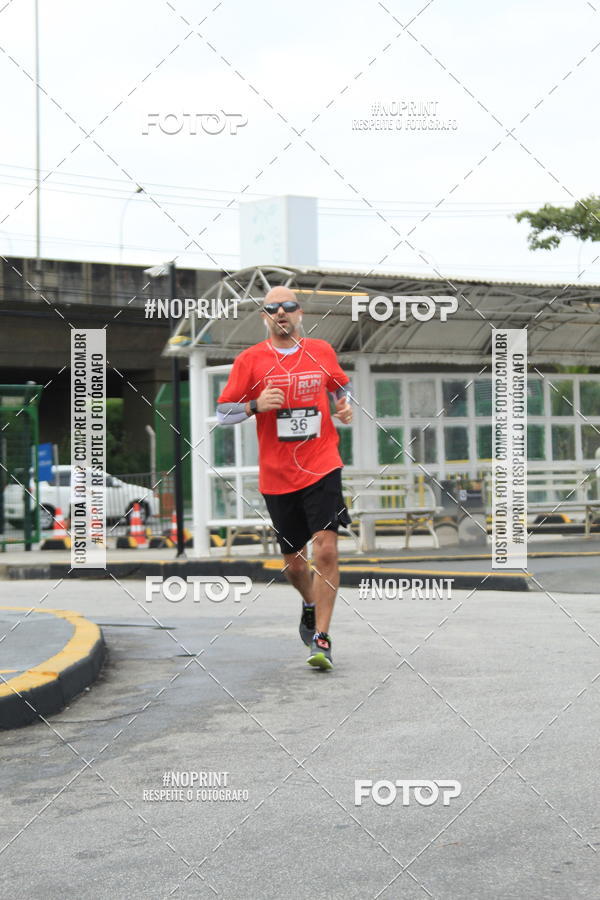 Buy your photos of the eventSantander Track & Field Run Series - Shopping Tambor on Fotop