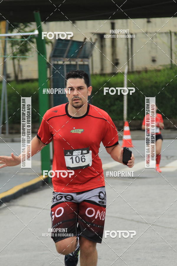 Buy your photos of the eventSantander Track & Field Run Series - Shopping Tambor on Fotop