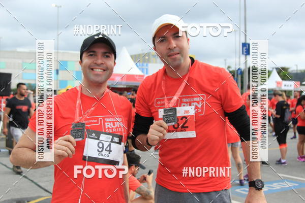 Buy your photos of the eventSantander Track & Field Run Series - Shopping Tambor on Fotop