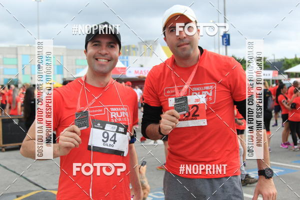 Buy your photos of the eventSantander Track & Field Run Series - Shopping Tambor on Fotop