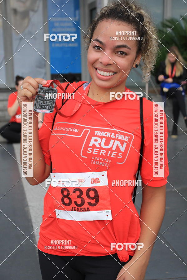 Buy your photos of the eventSantander Track & Field Run Series - Shopping Tambor on Fotop