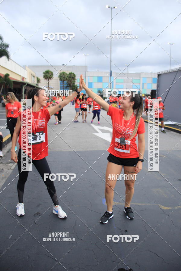 Buy your photos of the eventSantander Track & Field Run Series - Shopping Tambor on Fotop