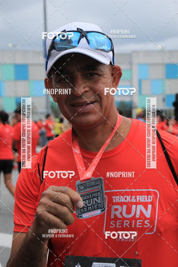 Buy your photos of the eventSantander Track & Field Run Series - Shopping Tambor on Fotop