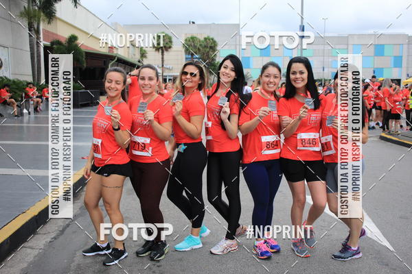 Buy your photos of the eventSantander Track & Field Run Series - Shopping Tambor on Fotop