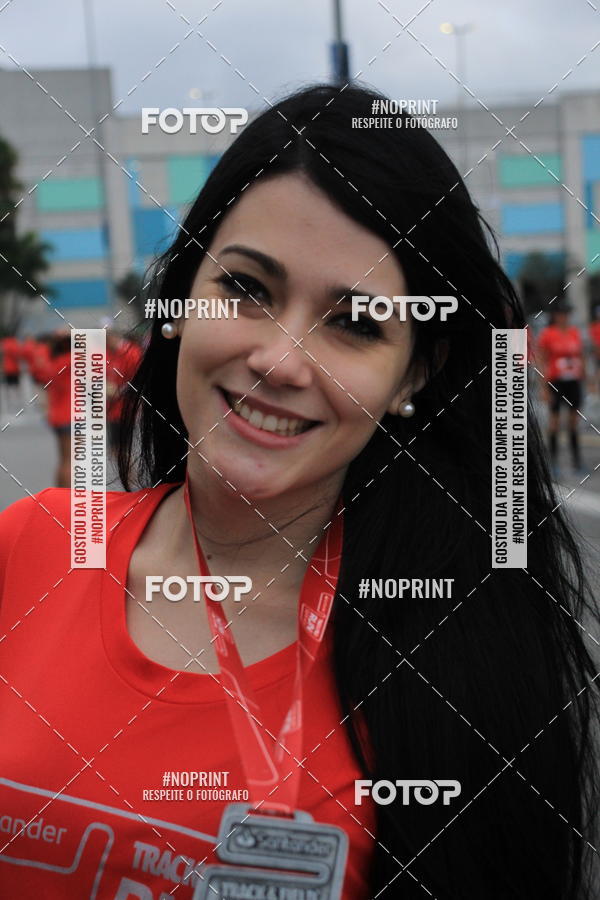 Buy your photos of the eventSantander Track & Field Run Series - Shopping Tambor on Fotop