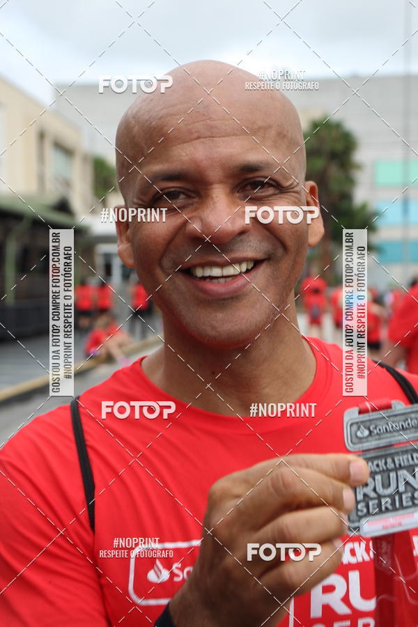 Buy your photos of the eventSantander Track & Field Run Series - Shopping Tambor on Fotop