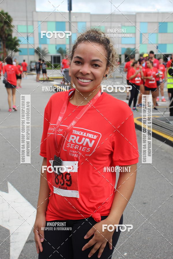 Buy your photos of the eventSantander Track & Field Run Series - Shopping Tambor on Fotop