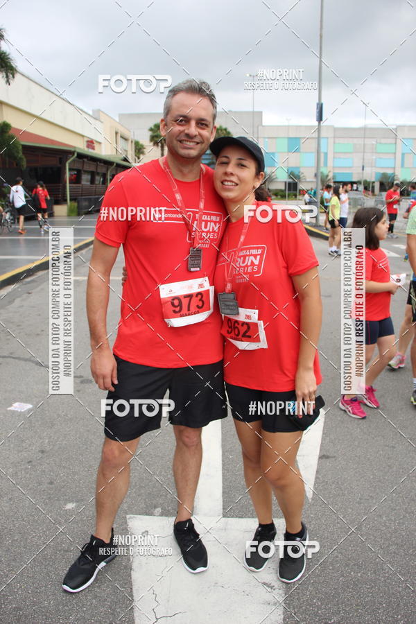 Buy your photos of the eventSantander Track & Field Run Series - Shopping Tambor on Fotop