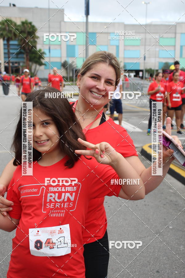 Buy your photos of the eventSantander Track & Field Run Series - Shopping Tambor on Fotop