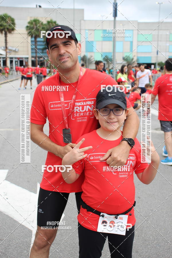 Buy your photos of the eventSantander Track & Field Run Series - Shopping Tambor on Fotop