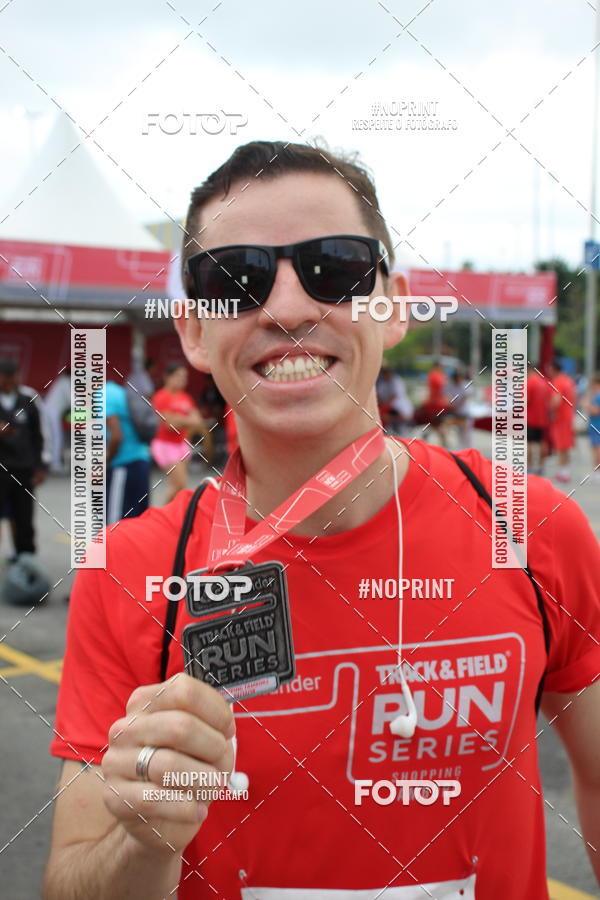 Buy your photos of the eventSantander Track & Field Run Series - Shopping Tambor on Fotop