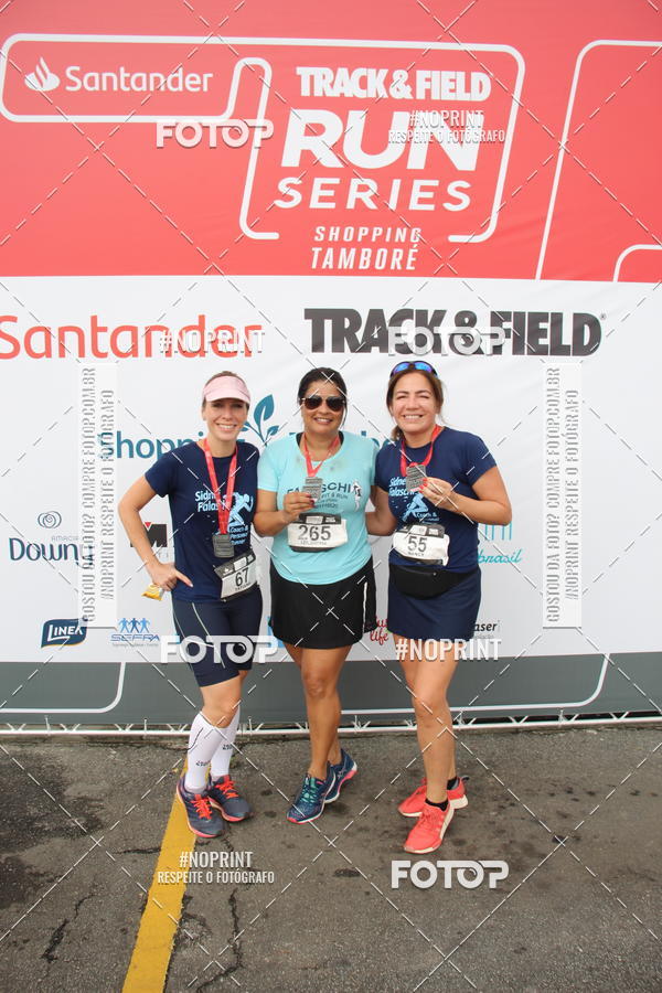 Buy your photos of the eventSantander Track & Field Run Series - Shopping Tambor on Fotop