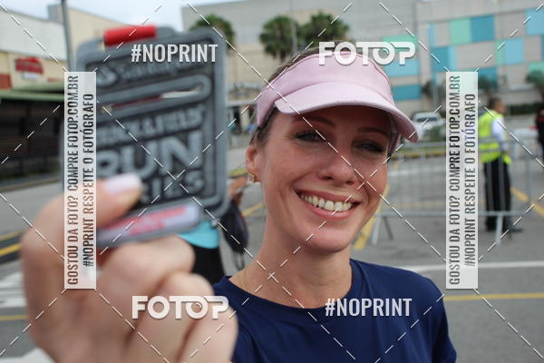 Buy your photos of the eventSantander Track & Field Run Series - Shopping Tambor on Fotop