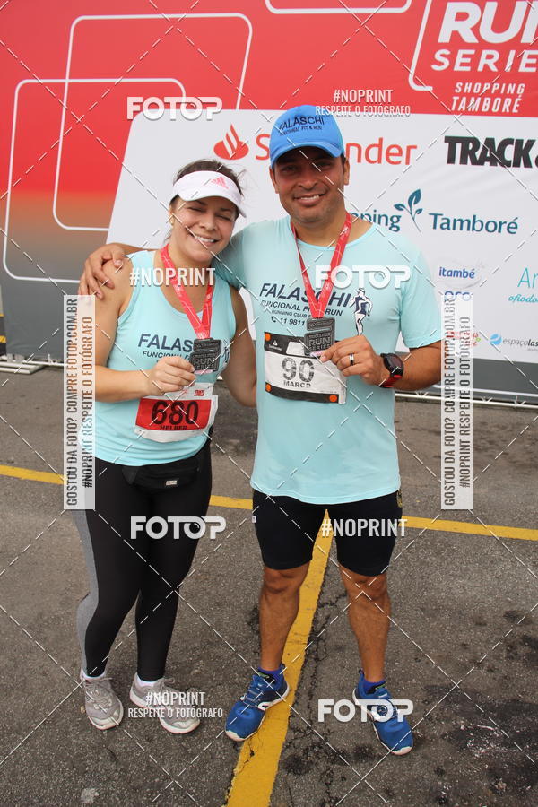 Buy your photos of the eventSantander Track & Field Run Series - Shopping Tambor on Fotop