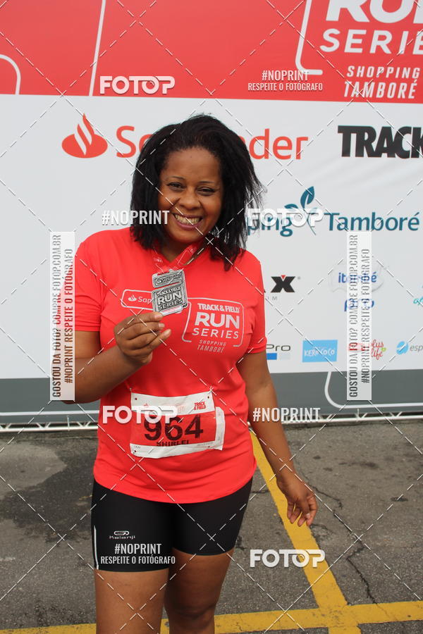 Buy your photos of the eventSantander Track & Field Run Series - Shopping Tambor on Fotop