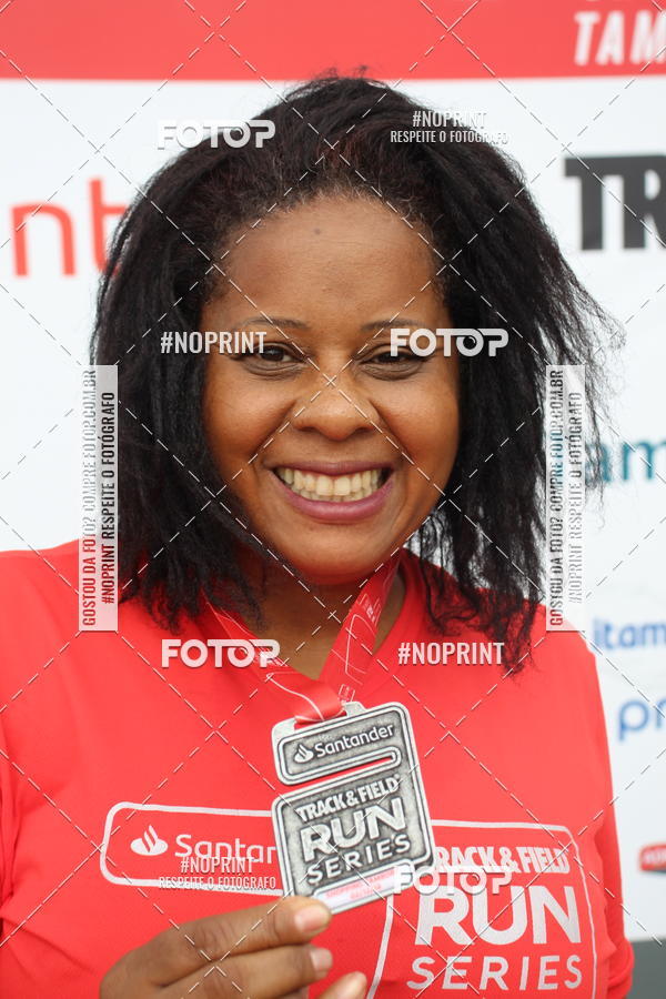 Buy your photos of the eventSantander Track & Field Run Series - Shopping Tambor on Fotop