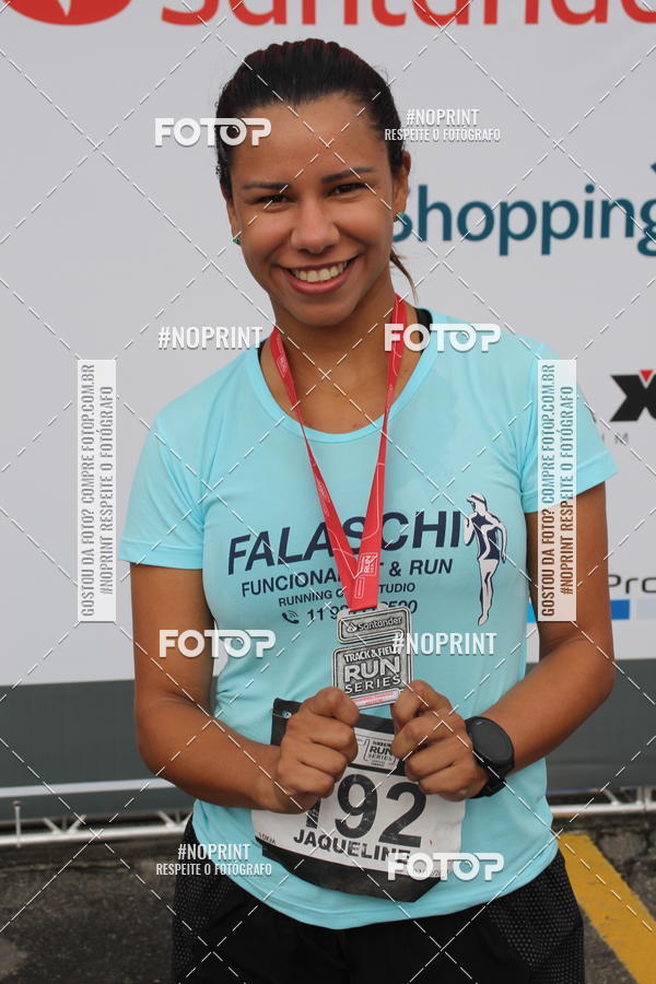 Buy your photos of the eventSantander Track & Field Run Series - Shopping Tambor on Fotop