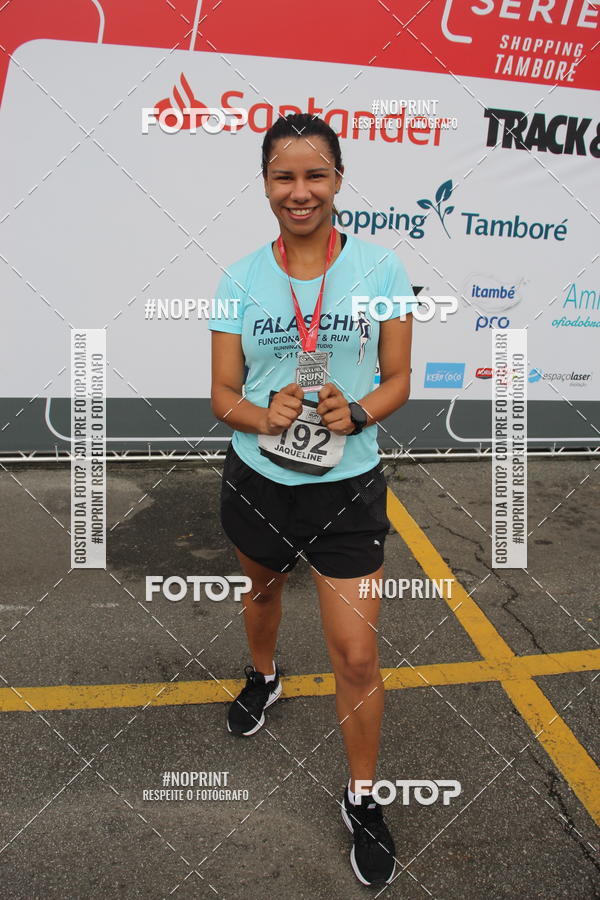 Buy your photos of the eventSantander Track & Field Run Series - Shopping Tambor on Fotop