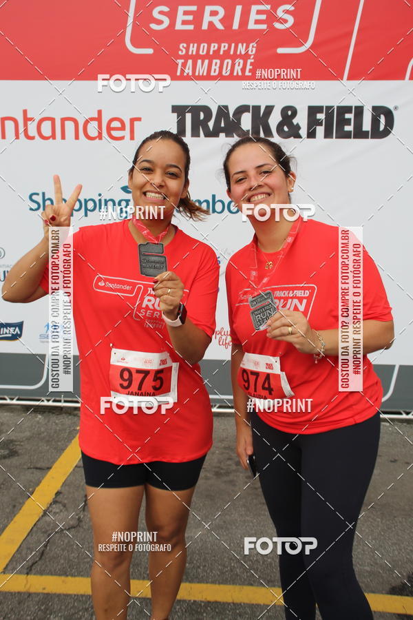 Buy your photos of the eventSantander Track & Field Run Series - Shopping Tambor on Fotop