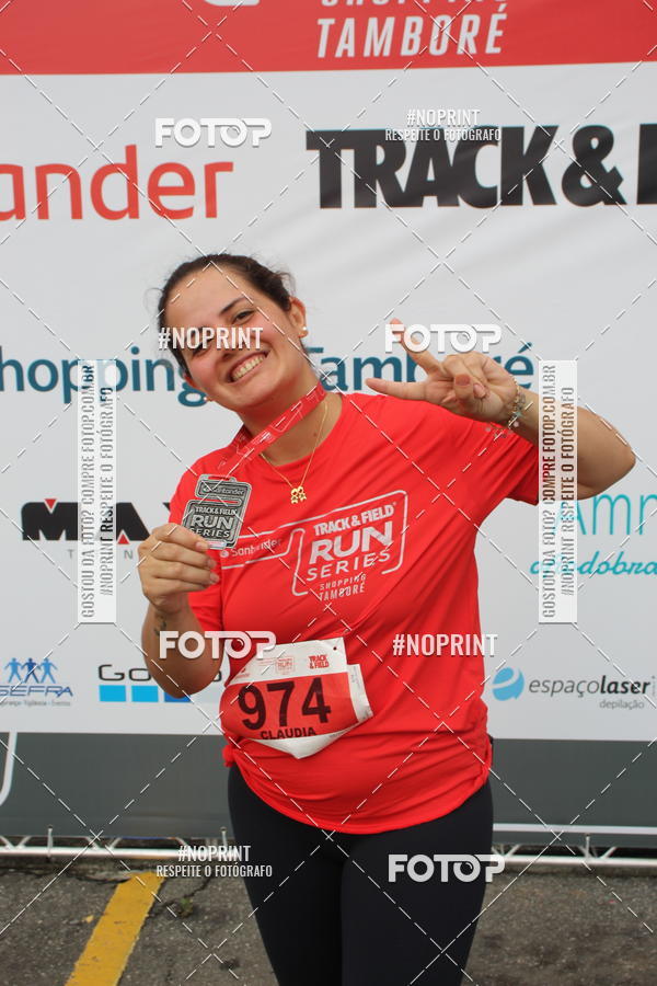 Buy your photos of the eventSantander Track & Field Run Series - Shopping Tambor on Fotop