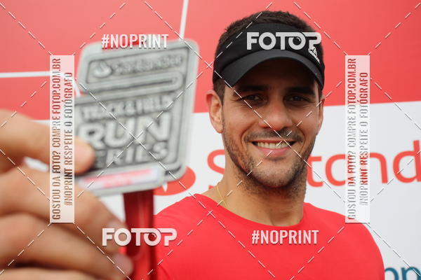 Buy your photos of the eventSantander Track & Field Run Series - Shopping Tambor on Fotop