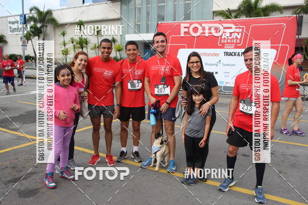 Buy your photos of the eventSantander Track & Field Run Series - Shopping Tambor on Fotop