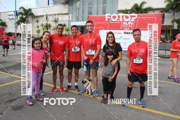 Buy your photos of the eventSantander Track & Field Run Series - Shopping Tambor on Fotop