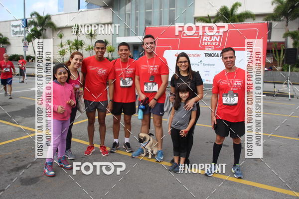 Buy your photos of the eventSantander Track & Field Run Series - Shopping Tambor on Fotop
