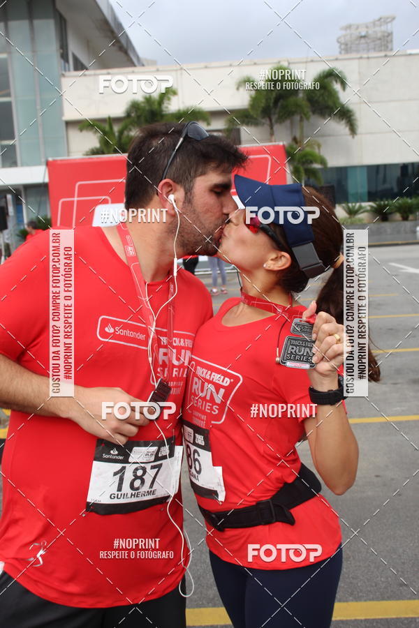 Buy your photos of the eventSantander Track & Field Run Series - Shopping Tambor on Fotop