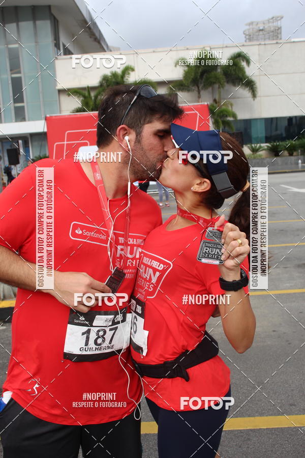 Buy your photos of the eventSantander Track & Field Run Series - Shopping Tambor on Fotop