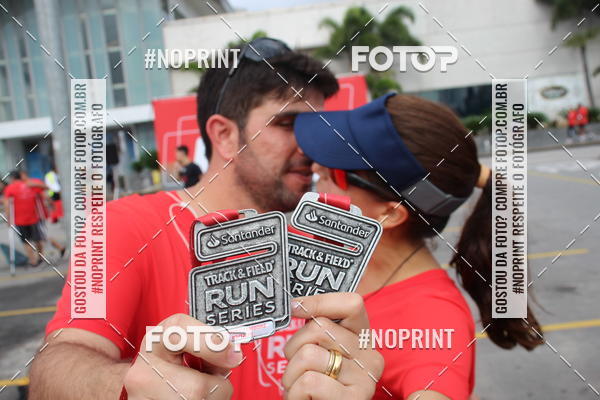 Buy your photos of the eventSantander Track & Field Run Series - Shopping Tambor on Fotop