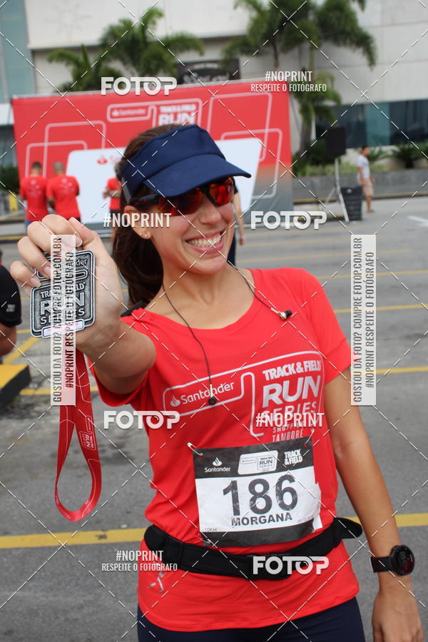 Buy your photos of the eventSantander Track & Field Run Series - Shopping Tambor on Fotop