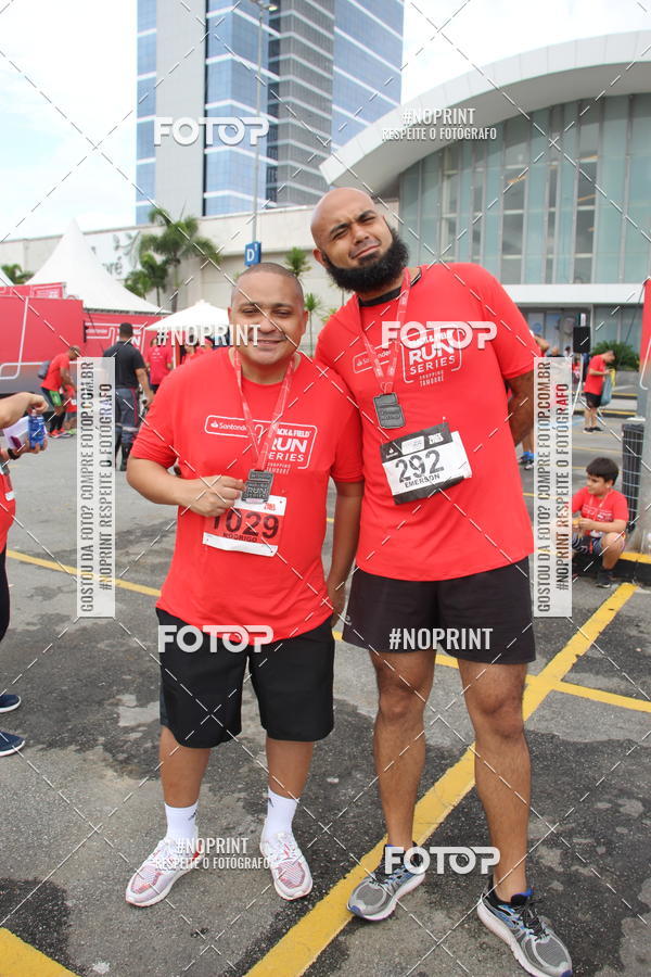 Buy your photos of the eventSantander Track & Field Run Series - Shopping Tambor on Fotop