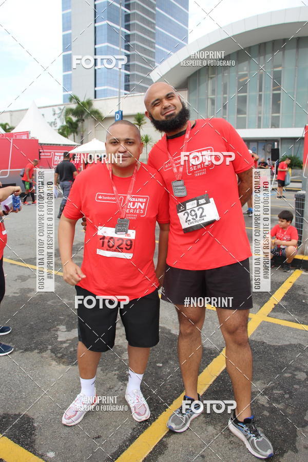 Buy your photos of the eventSantander Track & Field Run Series - Shopping Tambor on Fotop