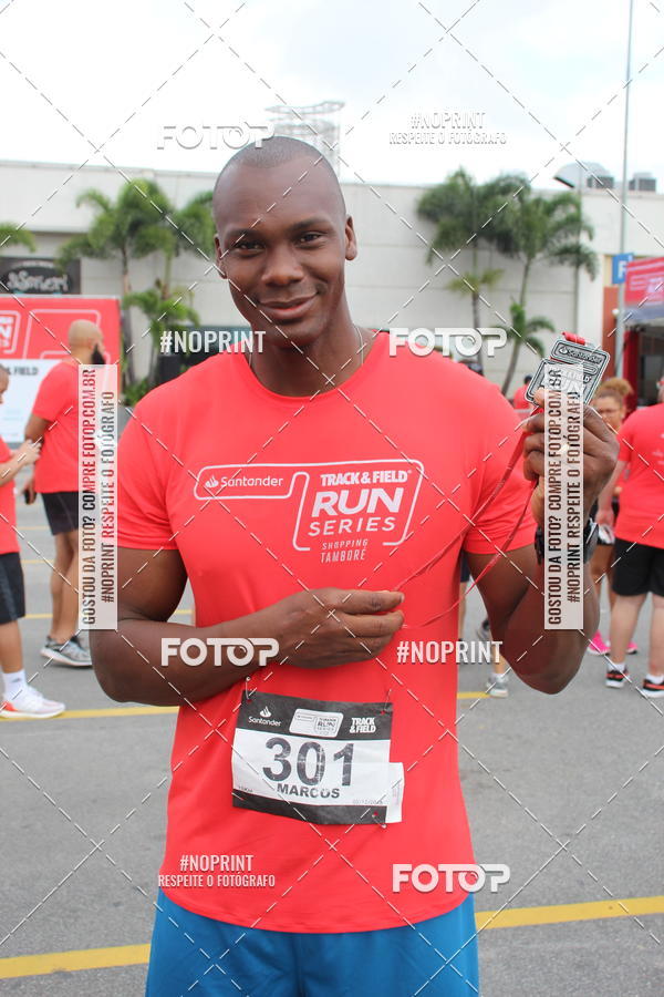 Buy your photos of the eventSantander Track & Field Run Series - Shopping Tambor on Fotop