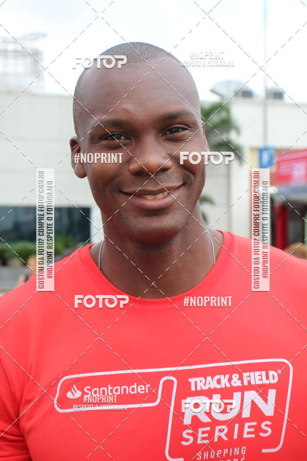 Buy your photos of the eventSantander Track & Field Run Series - Shopping Tambor on Fotop