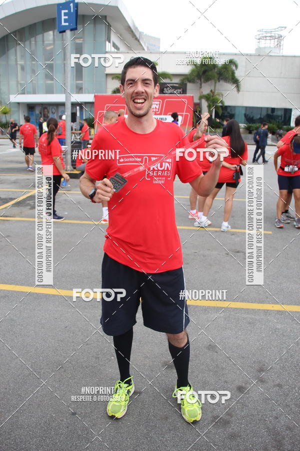 Buy your photos of the eventSantander Track & Field Run Series - Shopping Tambor on Fotop
