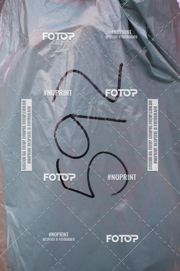 Buy your photos of the eventSantander Track & Field Run Series - Shopping Tambor on Fotop