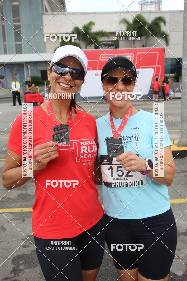 Buy your photos of the eventSantander Track & Field Run Series - Shopping Tambor on Fotop